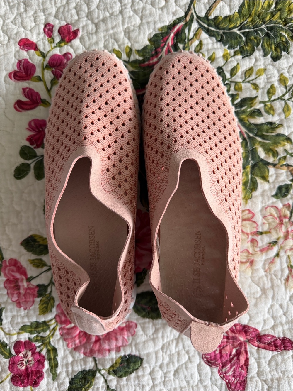 Ilse Jacobsen Blush Pink Perforated Slip-On Flats